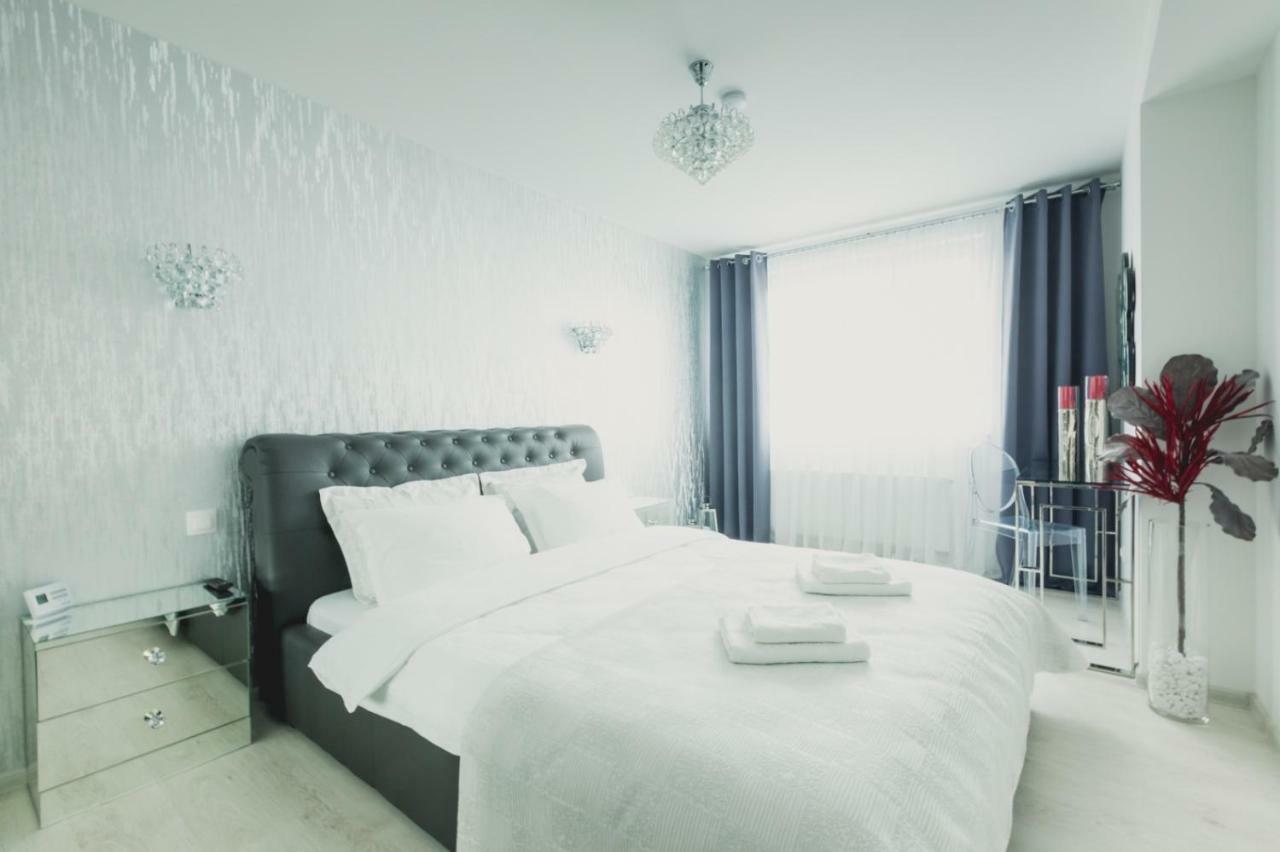 Apartment Alonisos Lux Braşov Exterior foto